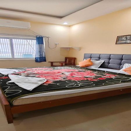 Sri Yoga Mandir Hotell Varanasi Eksteriør bilde