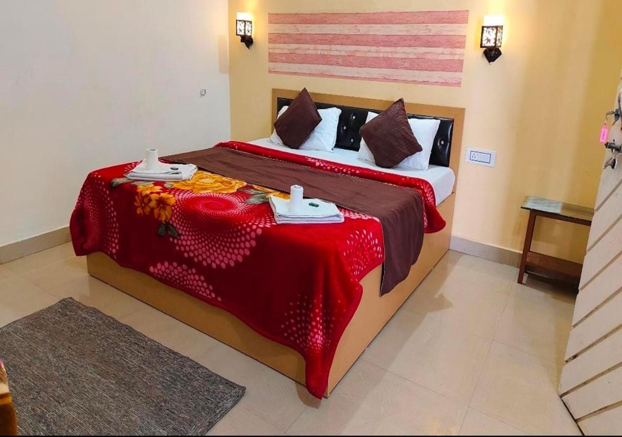 Sri Yoga Mandir Hotell Varanasi Eksteriør bilde